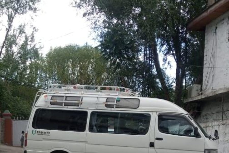 Toyota high roof 2001